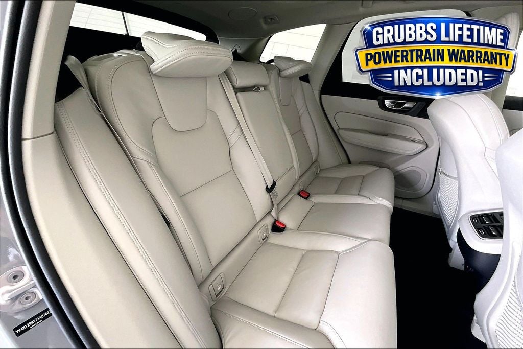2026 Volvo XC60 B5 Ultra