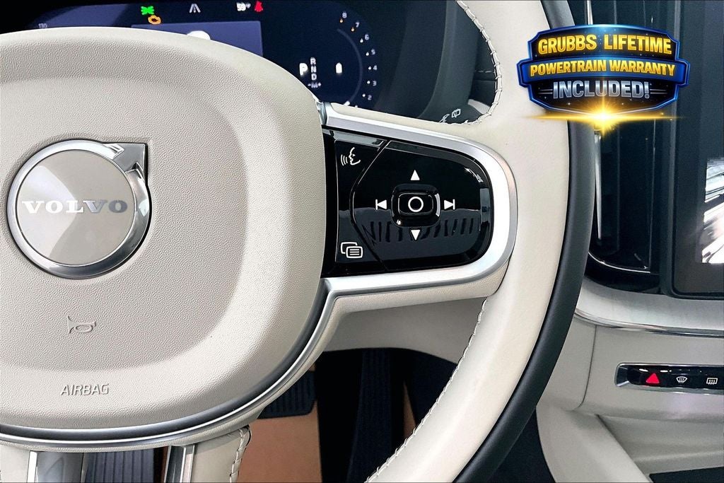 2026 Volvo XC60 B5 Ultra