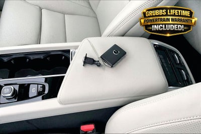 2026 Volvo XC60 B5 Ultra