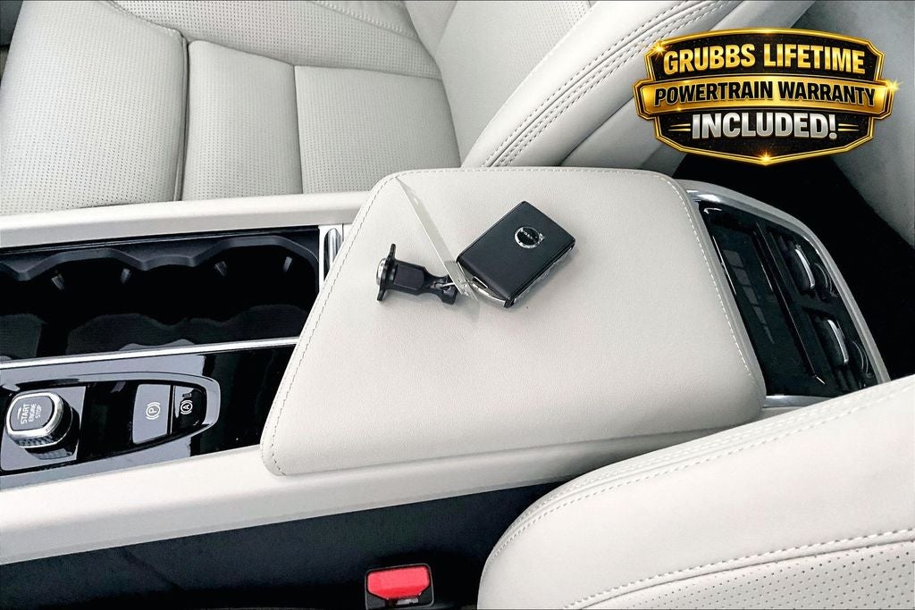 2026 Volvo XC60 B5 Ultra