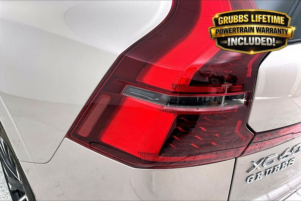 2026 Volvo XC60 B5 Ultra