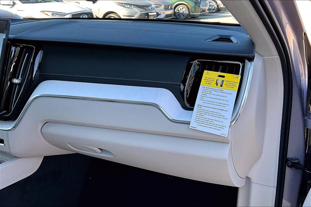 2026 Volvo XC60 B5 Ultra