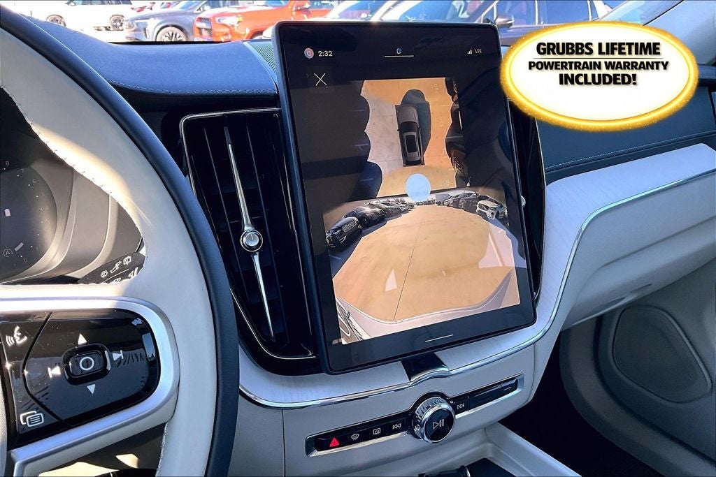 2026 Volvo XC60 B5 Ultra