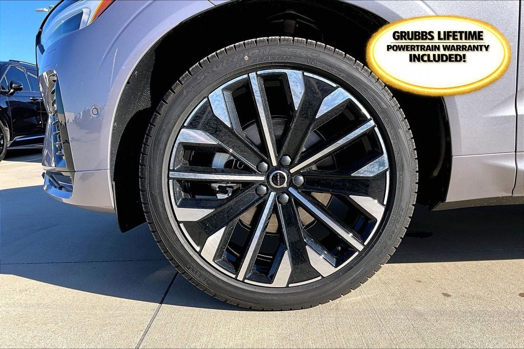 2026 Volvo XC60 B5 Ultra