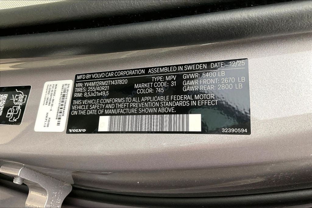 2026 Volvo XC60 B5 Ultra