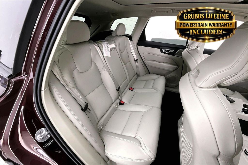 2026 Volvo XC60 B5 Ultra