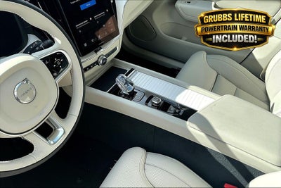 2026 Volvo XC60 B5 Ultra