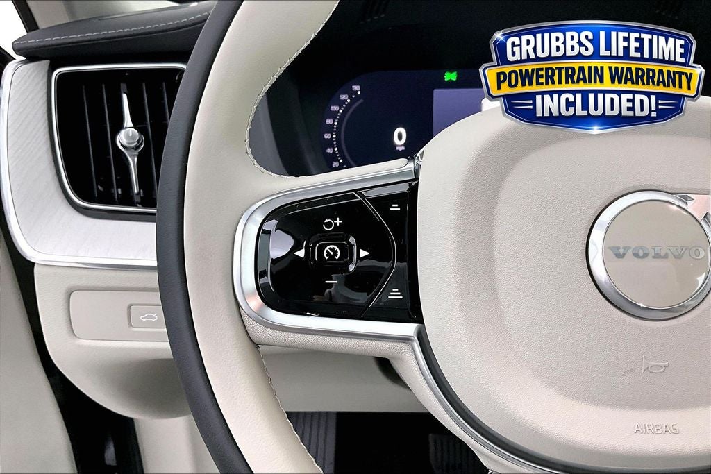 2026 Volvo XC60 B5 Ultra