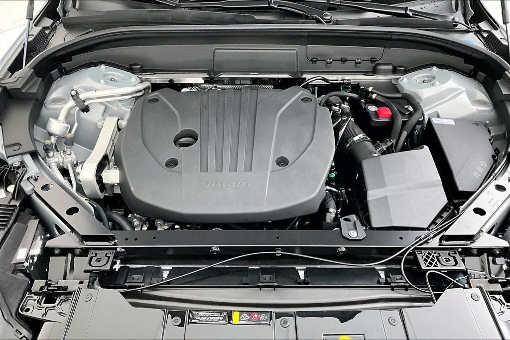 2026 Volvo XC60 B5 Ultra