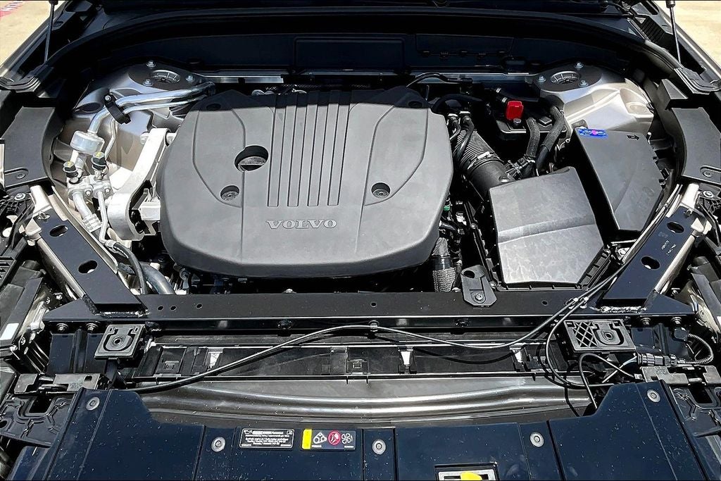 2026 Volvo XC60 B5 Ultra