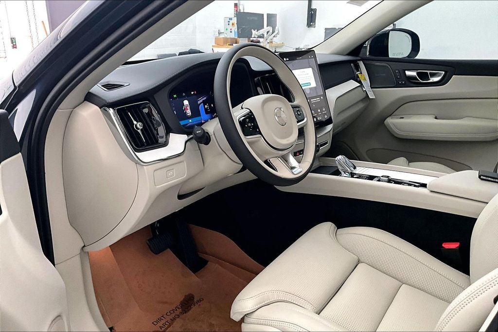 2026 Volvo XC60 B5 Ultra