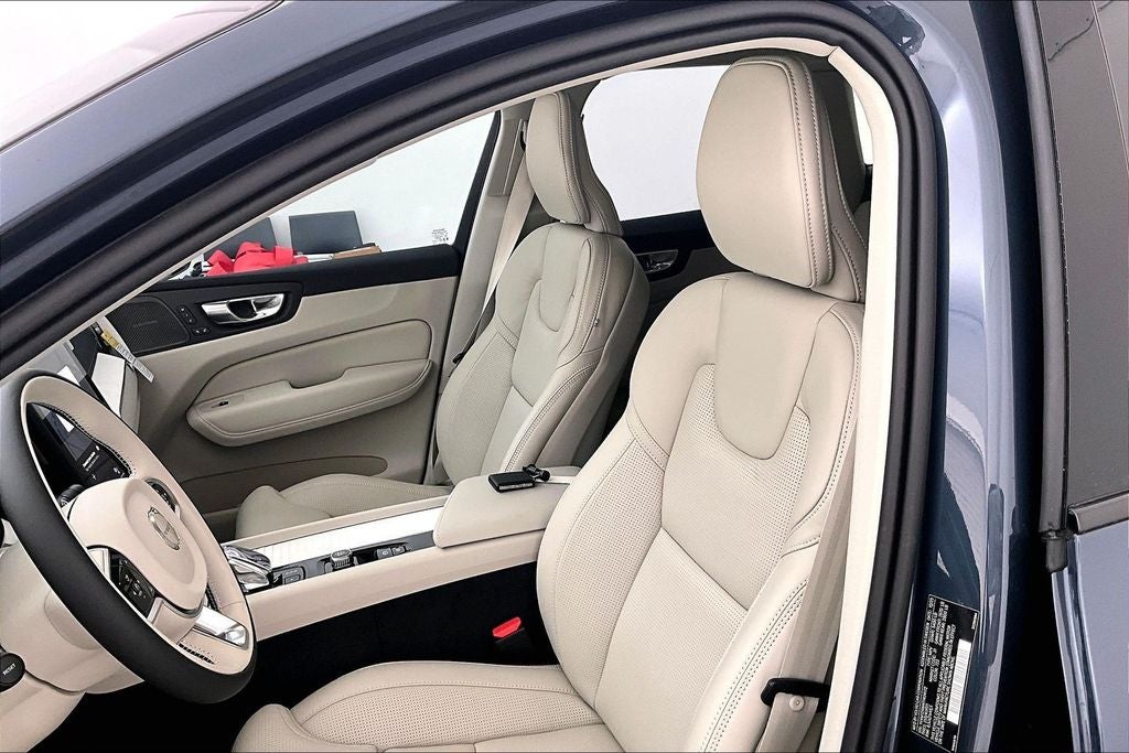 2026 Volvo XC60 B5 Ultra