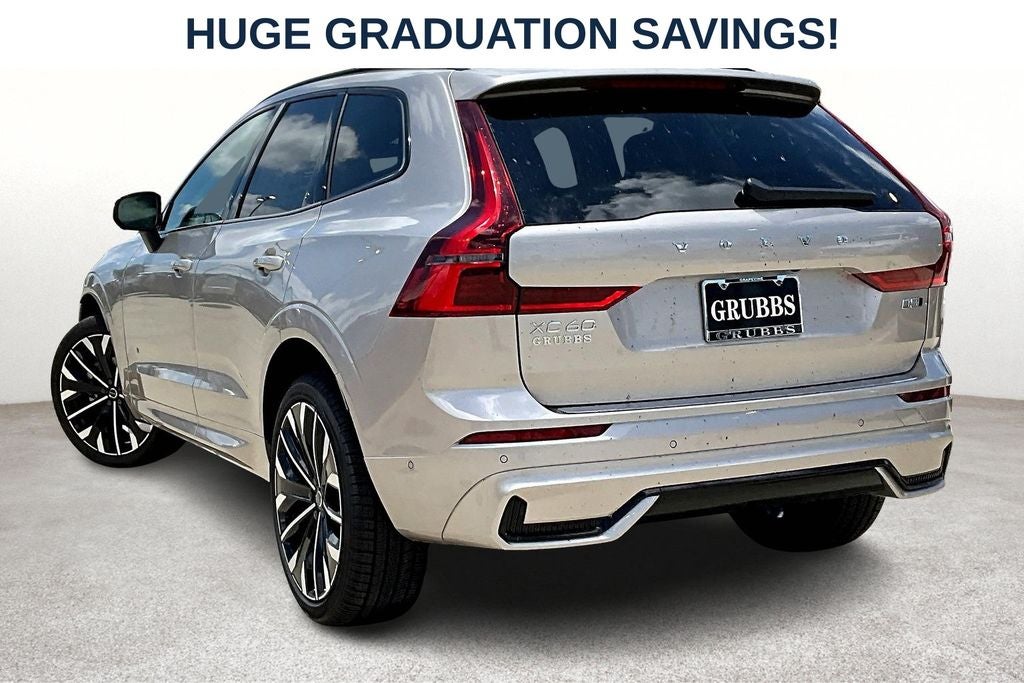 2026 Volvo XC60 B5 Ultra