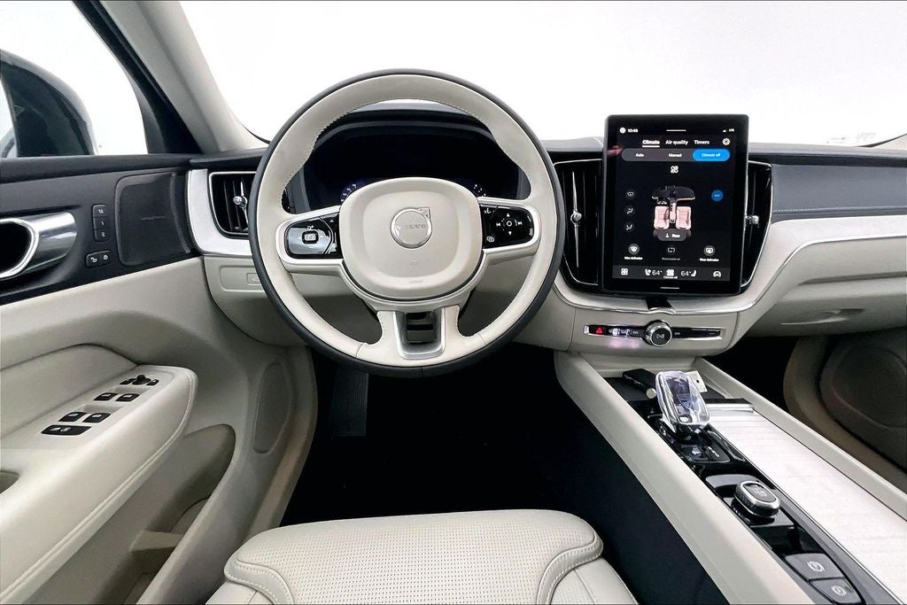 2026 Volvo XC60 B5 Ultra