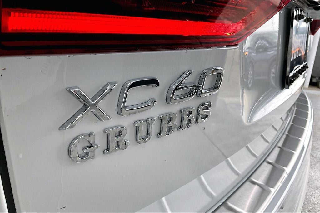 2026 Volvo XC60 B5 Ultra