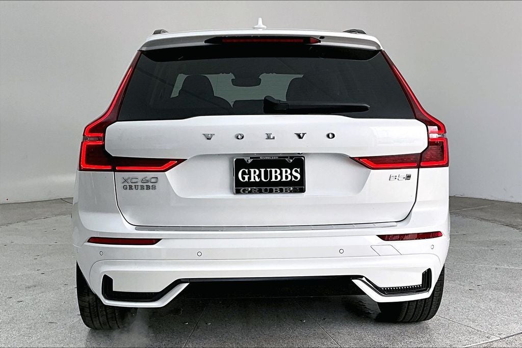 2026 Volvo XC60 B5 Ultra