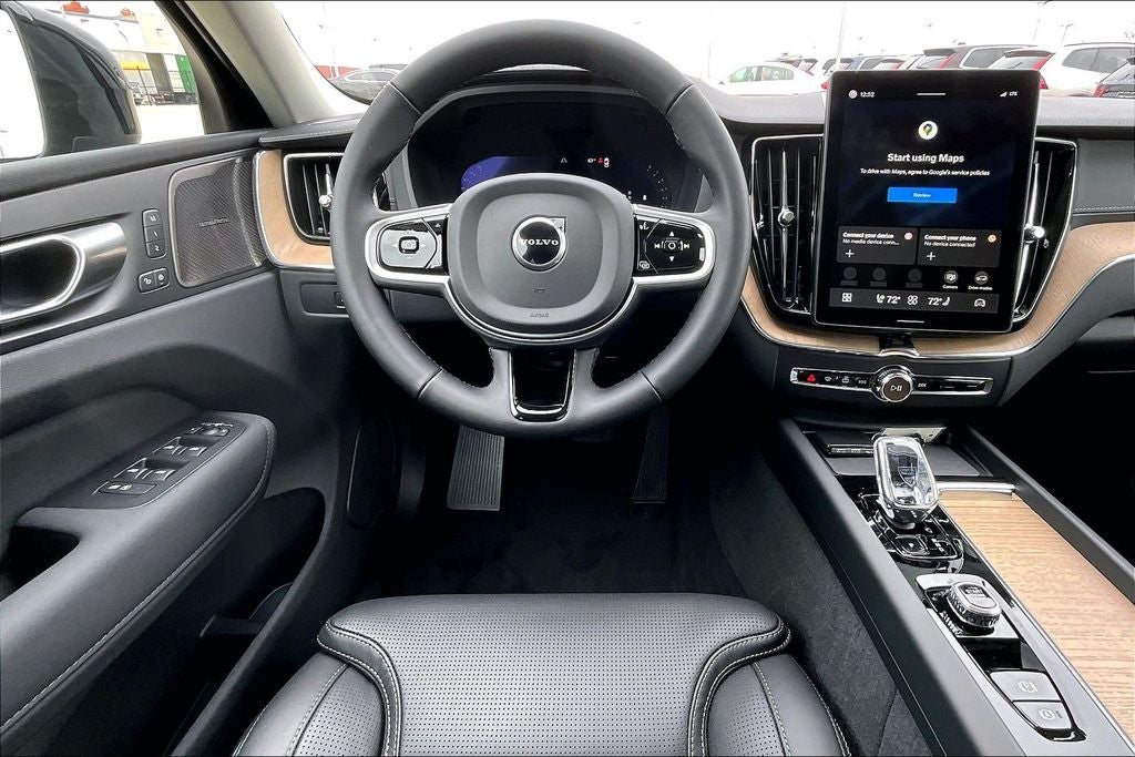 2026 Volvo XC60 B5 Ultra