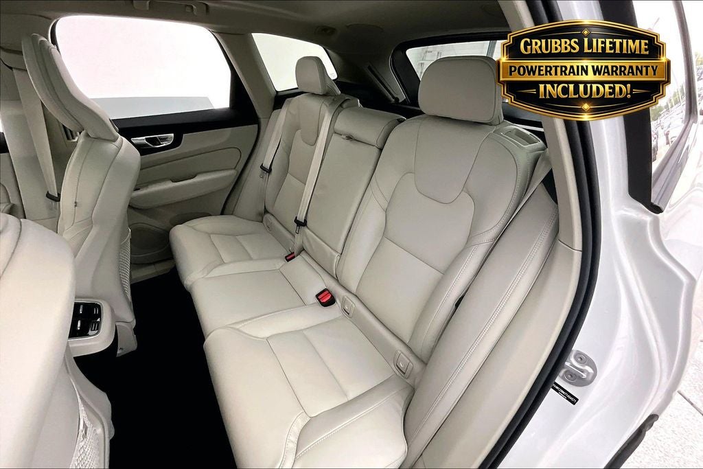2026 Volvo XC60 B5 Ultra