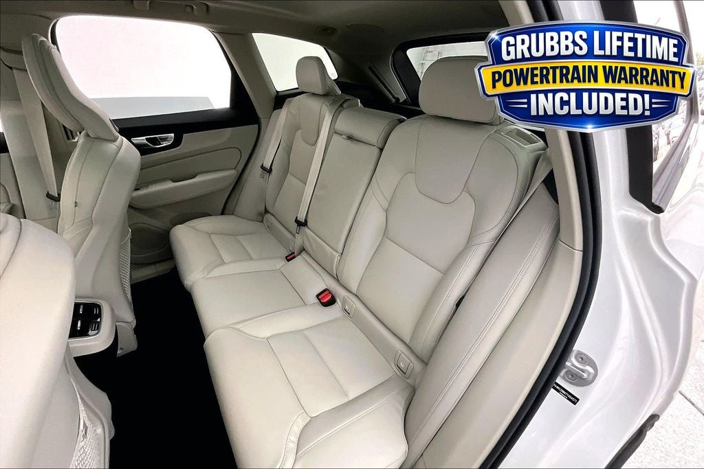 2026 Volvo XC60 B5 Ultra