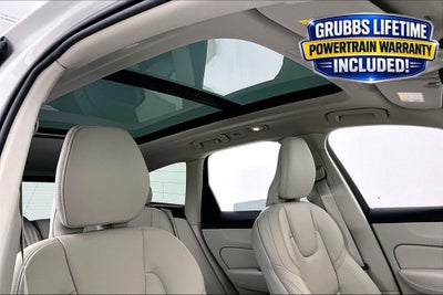 2026 Volvo XC60 B5 Ultra