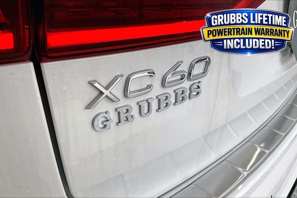 2026 Volvo XC60 B5 Ultra