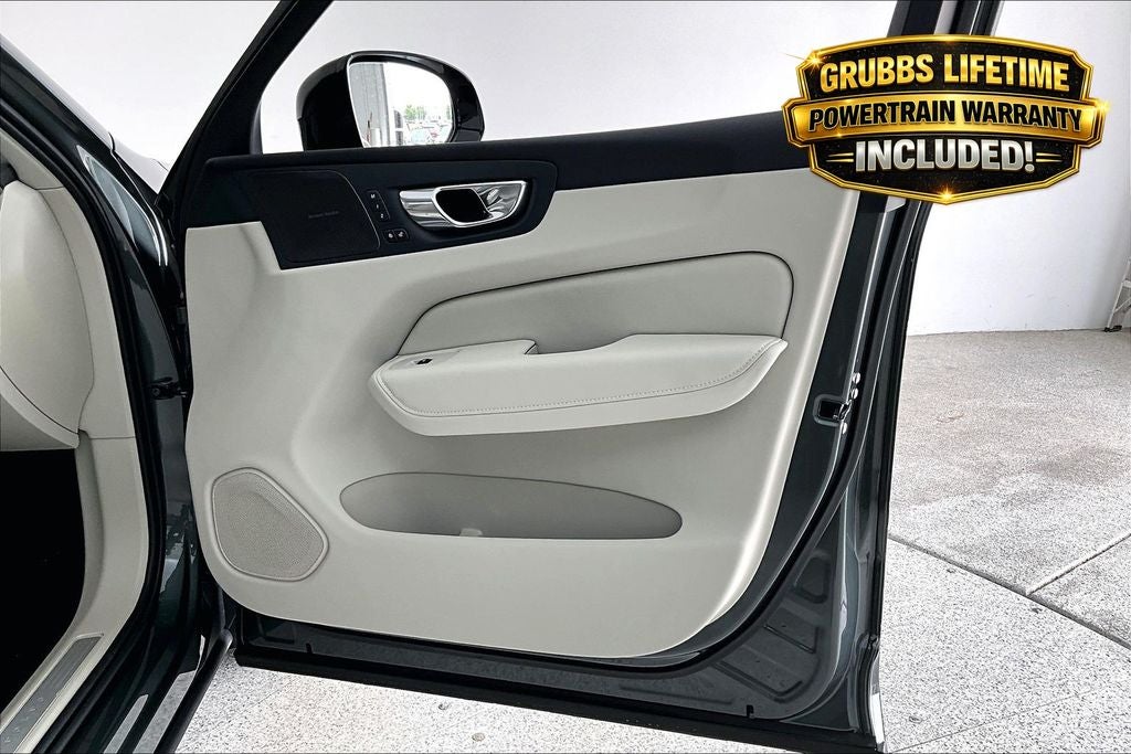 2026 Volvo XC60 B5 Ultra