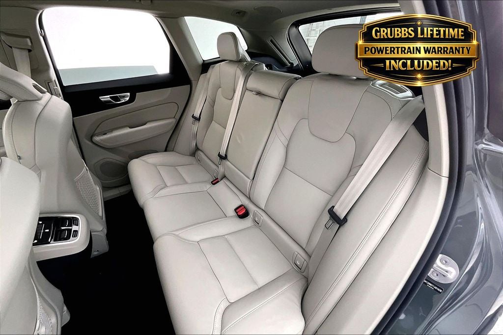 2026 Volvo XC60 B5 Ultra