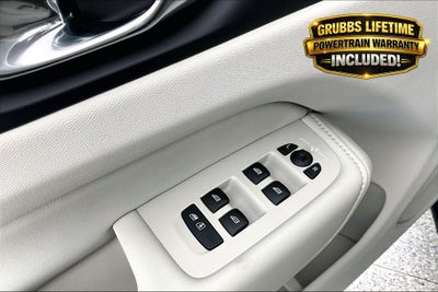 2026 Volvo XC60 B5 Ultra