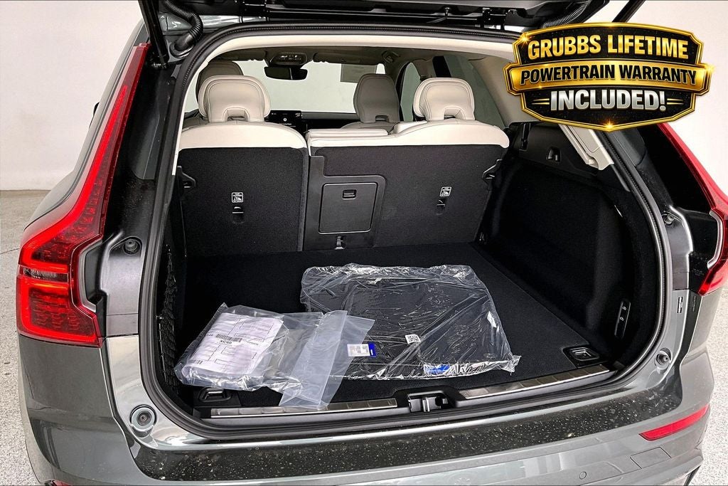 2026 Volvo XC60 B5 Ultra