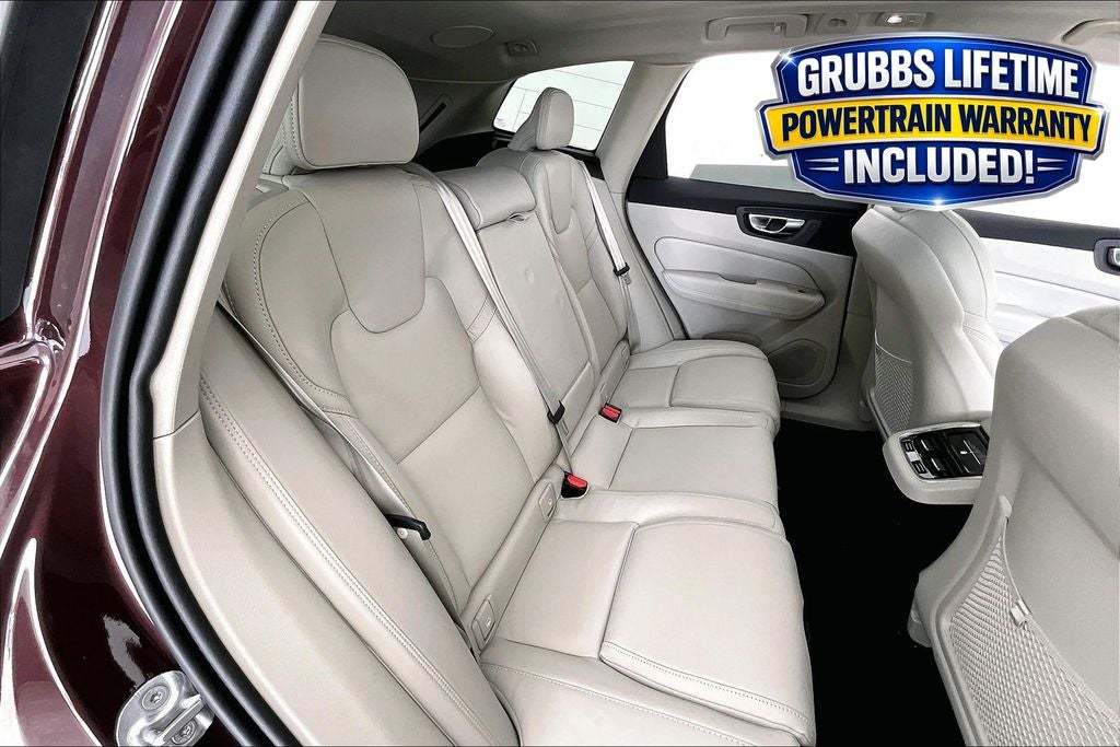 2026 Volvo XC60 B5 Ultra