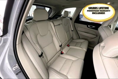 2026 Volvo XC60 B5 Ultra