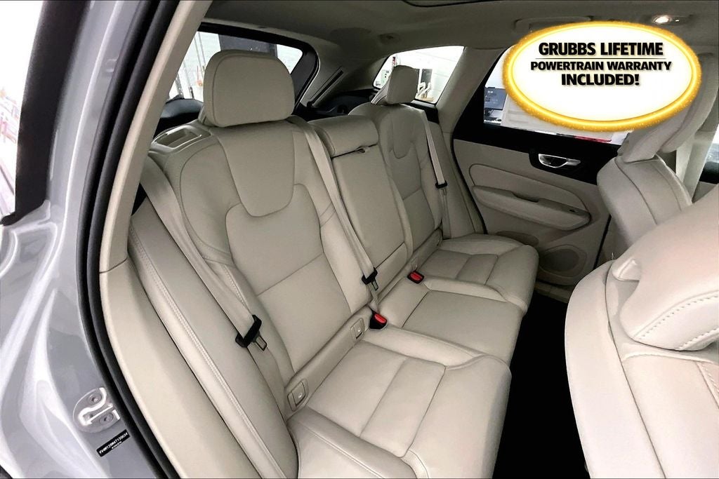 2026 Volvo XC60 B5 Ultra