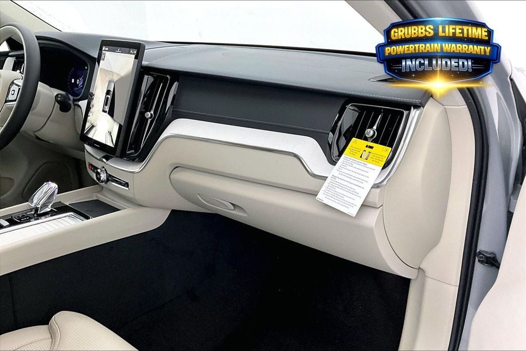 2026 Volvo XC60 B5 Ultra