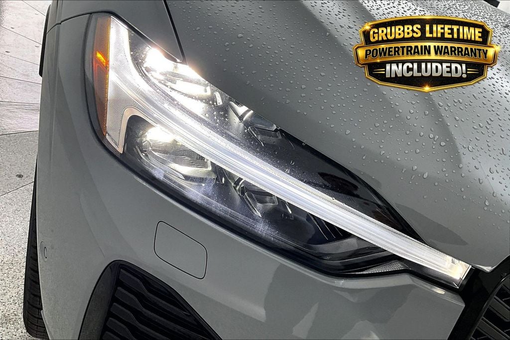 2026 Volvo XC60 B5 Ultra