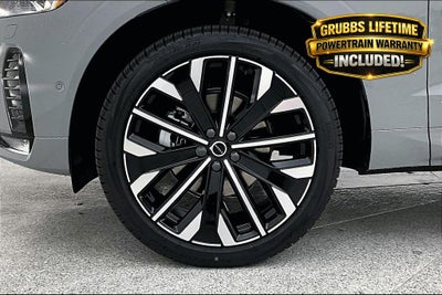 2026 Volvo XC60 B5 Ultra