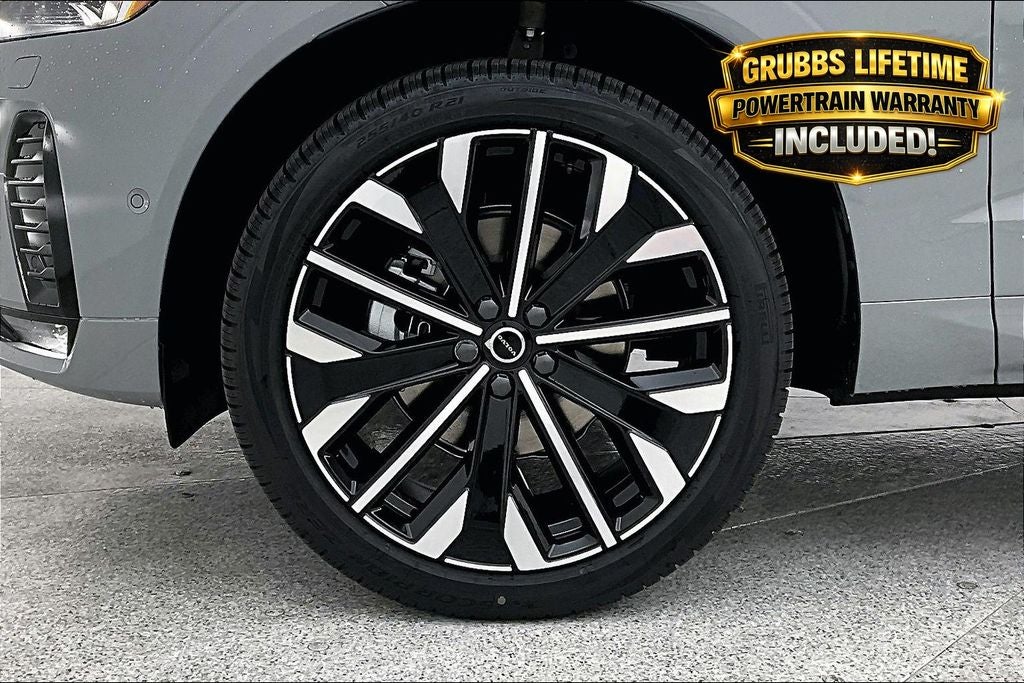 2026 Volvo XC60 B5 Ultra