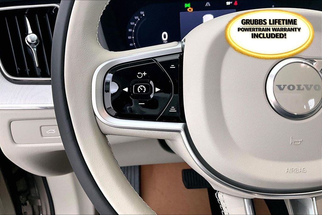 2026 Volvo XC60 B5 Ultra