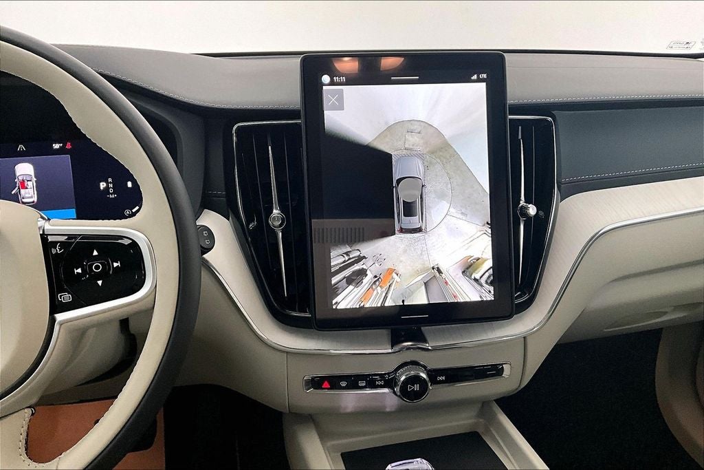 2026 Volvo XC60 B5 Ultra