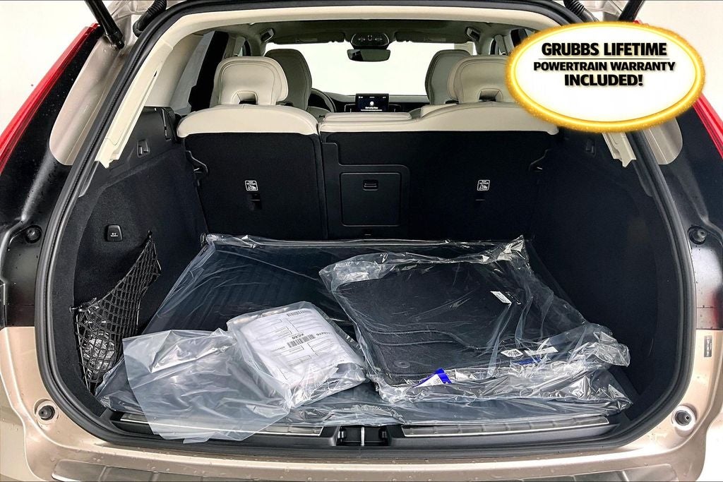 2026 Volvo XC60 B5 Ultra