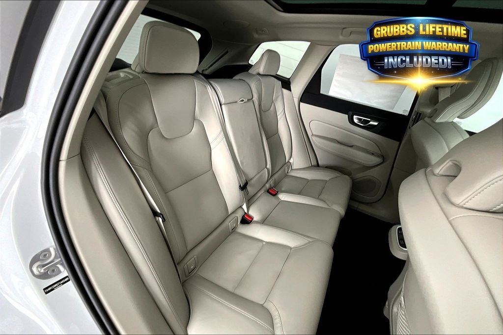 2026 Volvo XC60 B5 Ultra