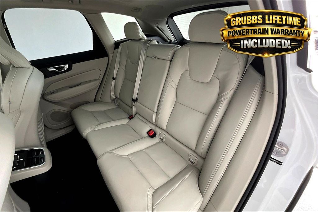 2026 Volvo XC60 B5 Ultra