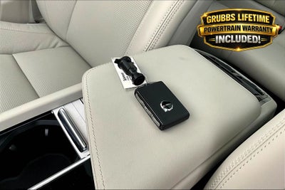 2026 Volvo XC60 B5 Ultra