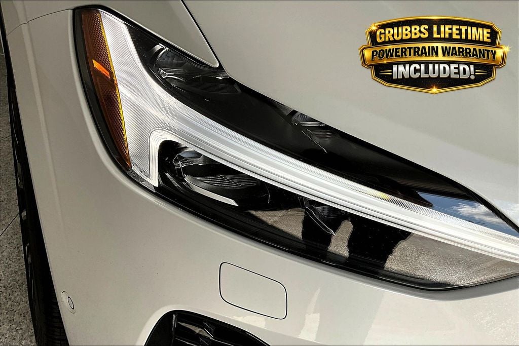 2026 Volvo XC60 B5 Ultra