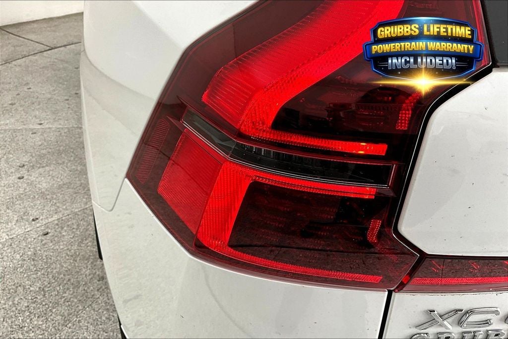 2026 Volvo XC60 B5 Ultra
