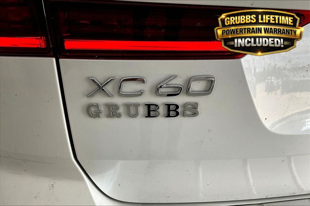 2026 Volvo XC60 B5 Ultra
