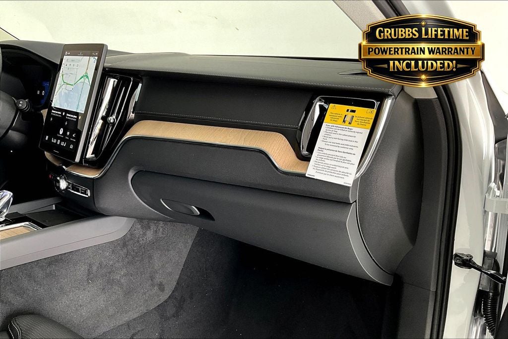 2026 Volvo XC60 B5 Ultra
