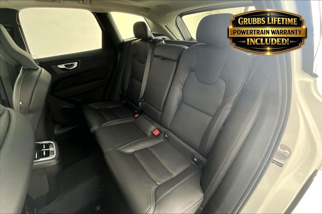 2026 Volvo XC60 B5 Ultra