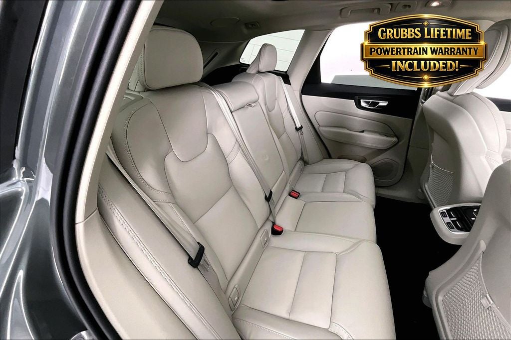 2026 Volvo XC60 B5 Ultra