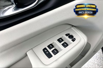 2026 Volvo XC60 B5 Ultra