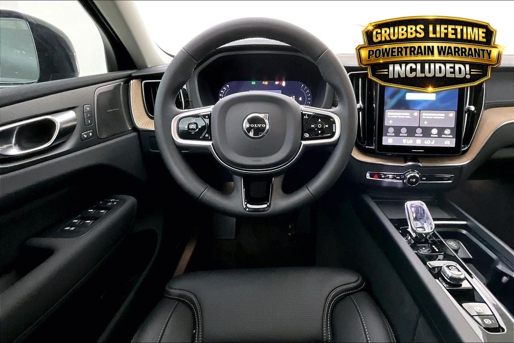 2026 Volvo XC60 B5 Ultra
